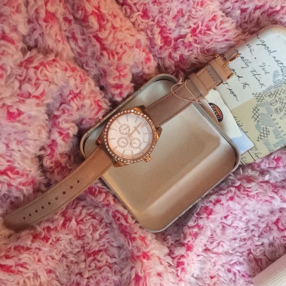 Fossil Watch chronograph leather w/ crystals - Picture 2 of 6